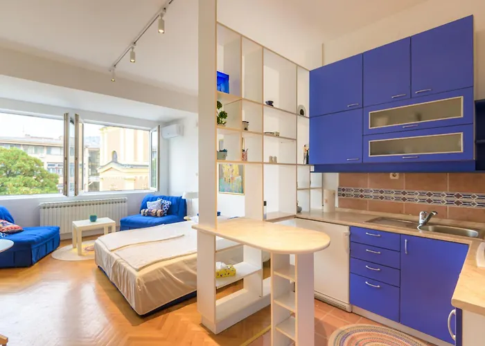Studio Apartment Silver